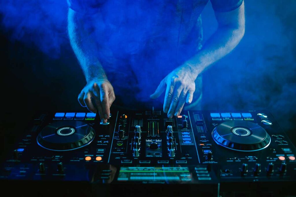 Controladores para DJ: Dicas para iniciantes